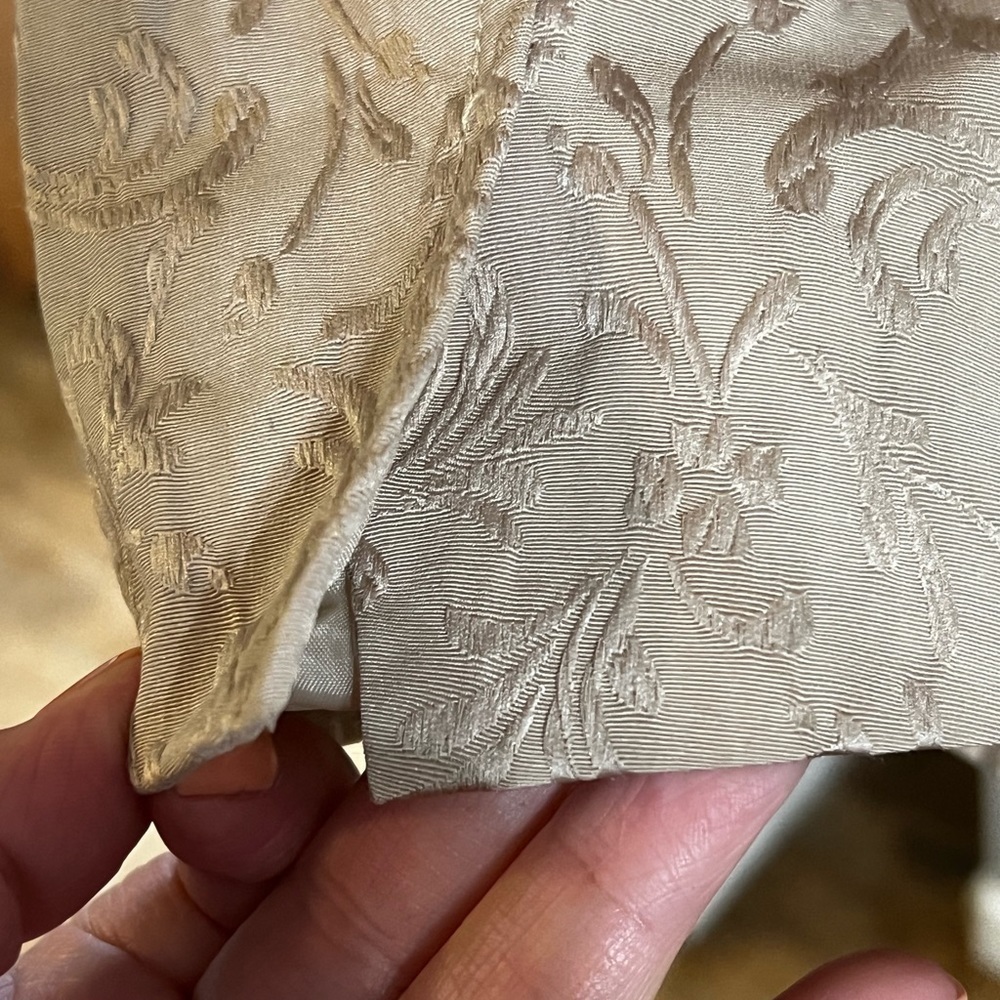 Beautiful SILK Land-Women’s Jacket - Picture 8 of 8